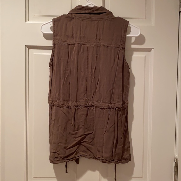 Altar’d state waterfall vest - Picture 4 of 4